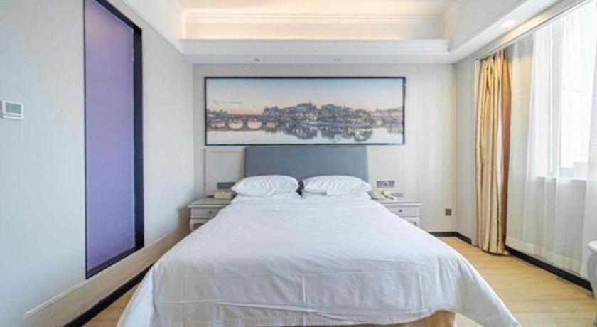 Vienna International Hotel Shanghai Pujiang Exterior photo