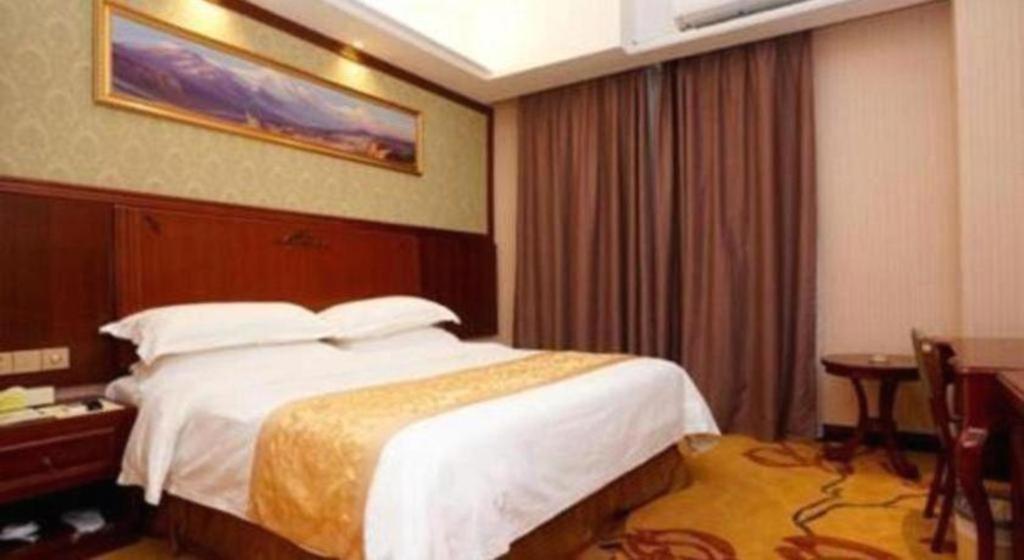 Vienna International Hotel Shanghai Pujiang Exterior photo