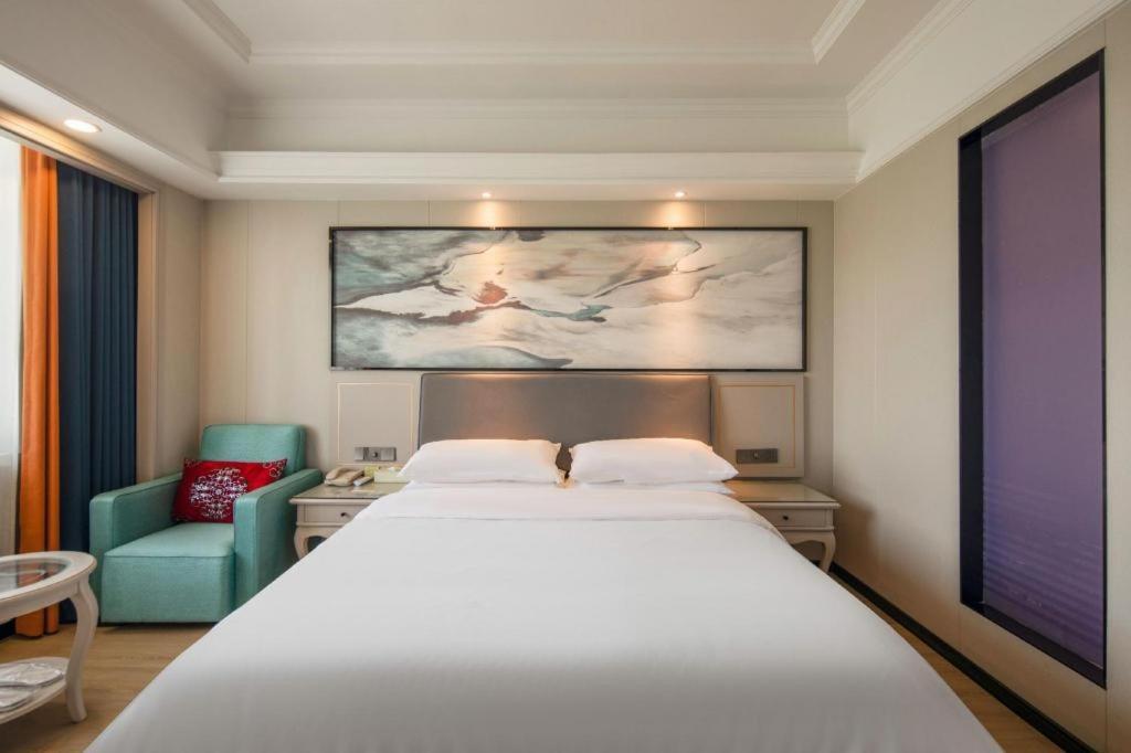 Vienna International Hotel Shanghai Pujiang Exterior photo