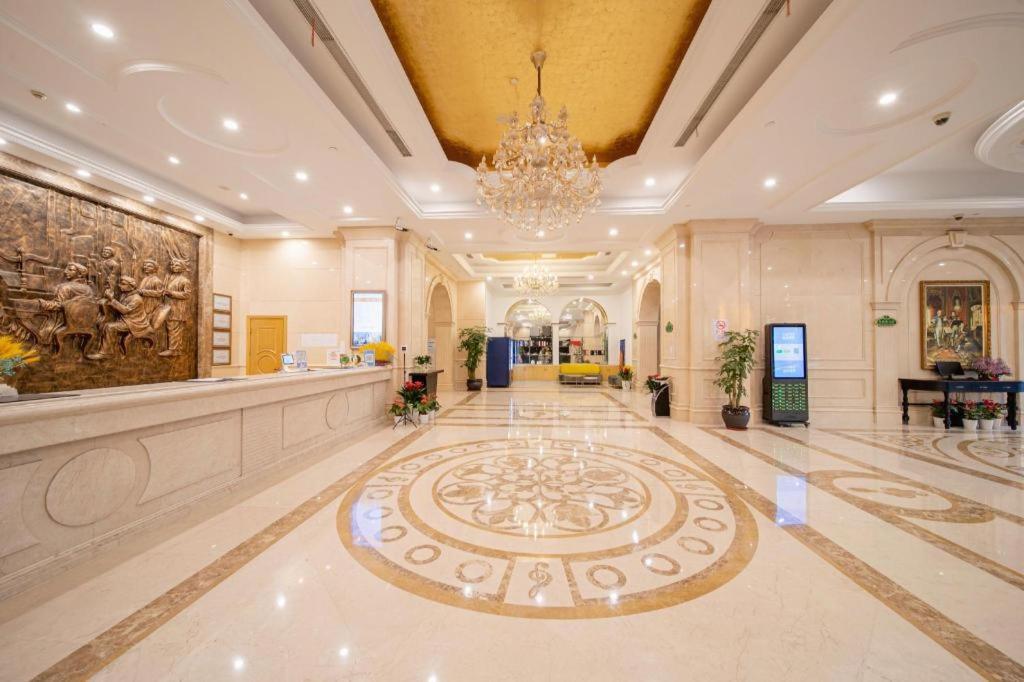 Vienna International Hotel Shanghai Pujiang Exterior photo