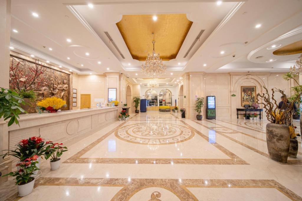 Vienna International Hotel Shanghai Pujiang Exterior photo